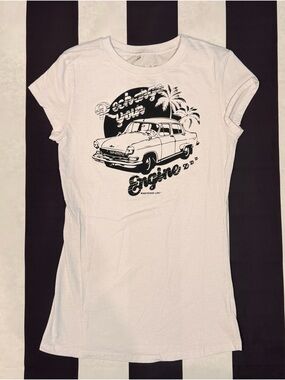 Splash White Graphic Tee with Vintage Car Print